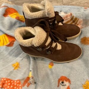 Sorel Brown Boots with Cream Lining